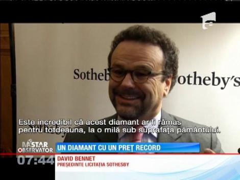 Celebrul Blue Moon Diamond a doborât toate recordurile la o licitaţie din Geneva