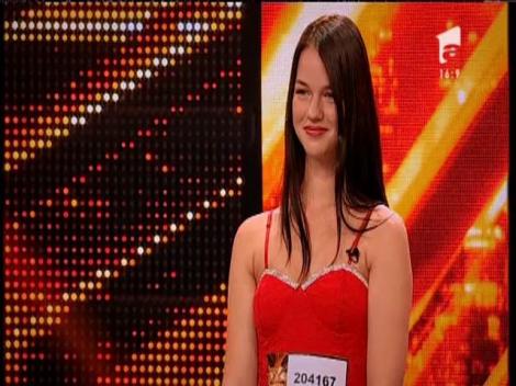 Jurizare: Mădălina Căuş merge în următoarea etapă X Factor!
