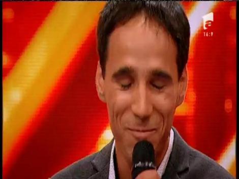 "Trandafir de pe la Iaşi, te iubesc, dar să mă laşi". Gică, tu poate ai treabă şi noi te reţinem! Aplauze, vă rog!!!