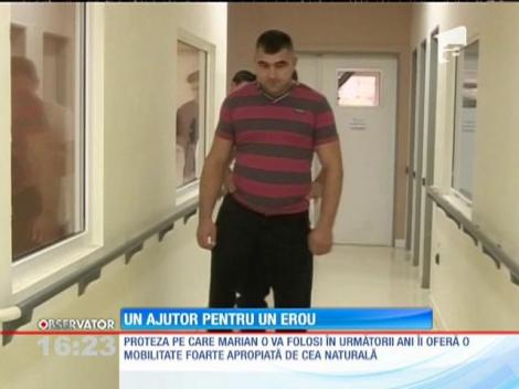 Marian Simi Ilie, unul dintre pompierii mutilaţi în timpul accidentului de la Mihăileşti, a primit o proteză nouă