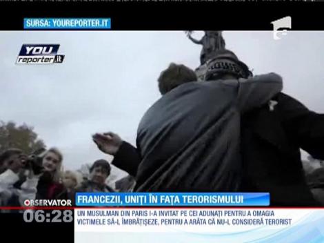 Francezii s-au rugat pentru victimele atacurilor de la Paris, în a treia zi de doliu naţional