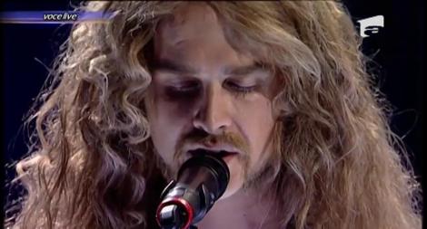 Rockeri, fiți pe recepție. Nimic nu mai contează atunci când Șerban urcă pe scenă!