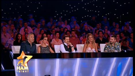 Intrare spectaculoasă pe scena Ham Talent! Un câine merge pe motocicletă