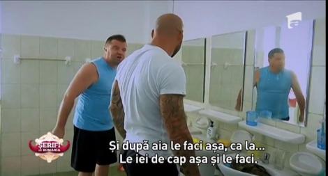 În armată nu-i ca la mama acasă! Fetelor, adio manichiură de salon, aici rufele se spală... cu mâna!