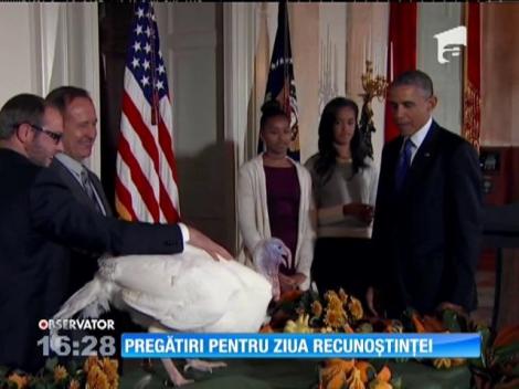 Ultimele pregătiri de la Casa Albă pentru Ziua Recunoştinţei
