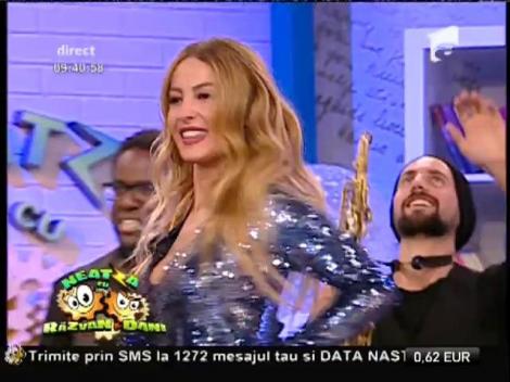 "Le-am spus și fetelor" că Antena 1 împlinește 22 de ani! Lidia Buble, apariție incendiară la petrecere!