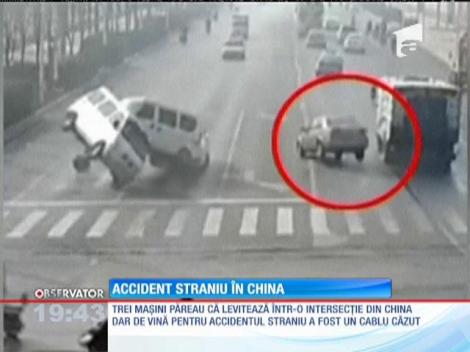 Un cablu a provocat un accident de circulaţie, în China
