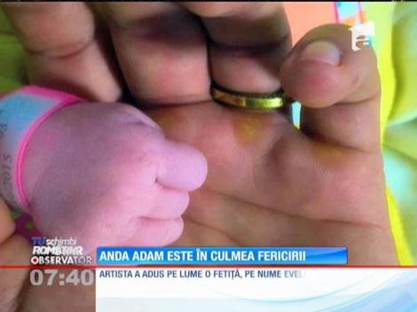 Anda Adam a născut o fetiță