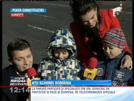 Cei mai mici dintre români, impresionati de parada din Piața Constituției