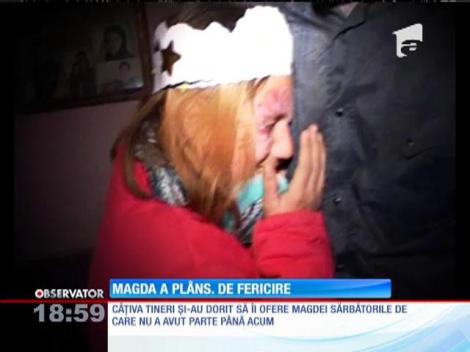 Magda, copila părăsită de mamă după naştere, a plâns de fericire