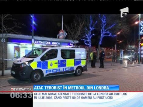 Atac terorist în metroul din Londra. Un individ a înjunghiat trei persoane