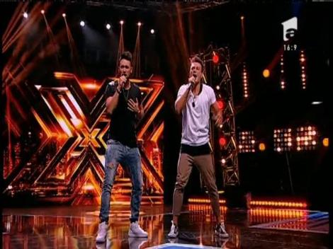 Duel: Blue - “A chi mi dice”. Vezi interpretarea trupei Tomato, la X Factor!
