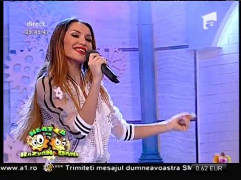 Yoyo & Like Chocolate - "Pe umerii mei"