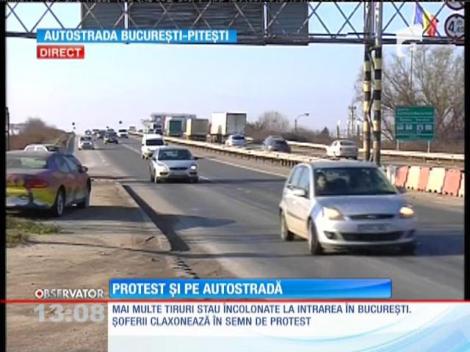 Transportatorii au blocat astăzi Capitala. La această oră peste 4 mii de şoferi protestează în Piaţa Victoriei