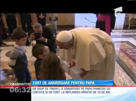 Papa Francisc a împlinit 79 de ani