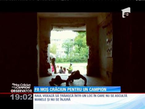 Fii Moș Crăciun pentru un campion: Raul, Jeni şi Cozu fac performanţă în ring, în ciuda dramelor de acasă