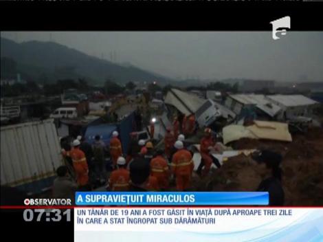 Un tânăr a fost scos în viaţă de sub dărâmături, după 67 de ore de la tragedia din China