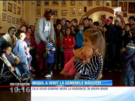 Moș Crăciun a venit și pentru gemenele Măicuței Sebastiana