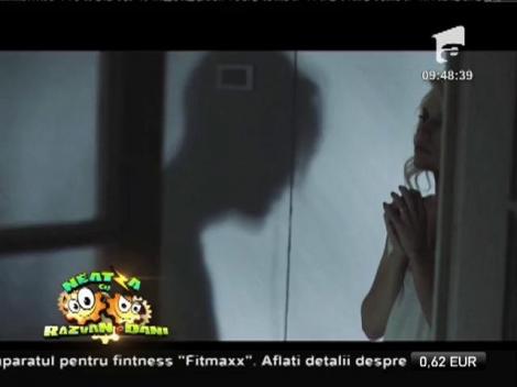 Videoclip! Amna feat. Robert Toma - "În oglindă"