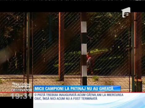 Fii Moş Crăciun pentru un campion! Ștefana și Bogdan, micii campioni la patinaj nu au gheață