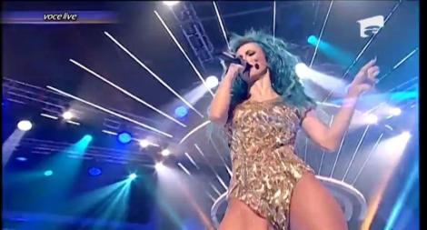 Moș Crăciun nu mai pleacă din România. Carmen și Andreea l-au convins să se mute la „Te cunosc de undeva!”