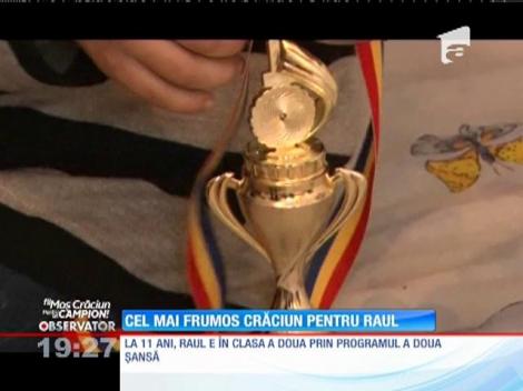 Miracol de Crăciun pentru Raul, micul campion la box