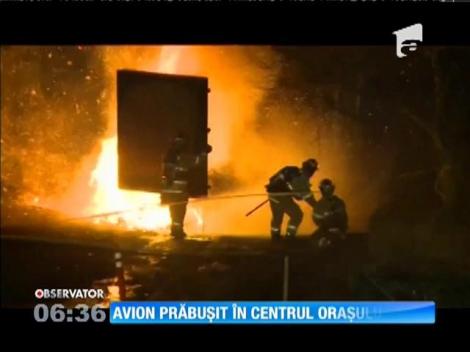 Avion prăbușit peste un imobil de birouri