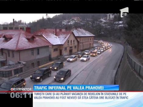 Vacanţa de Revelion pe Valea Prahovei a început cu câteva ore petrecute în trafic