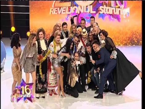 Provocare RECORD! Vedetele tale preferate, în cel mai mare selfie al începutului de an: Lora, Alina Eremia, Ruby, Maria Buză, Pepe, Connect-R și mulți alții
