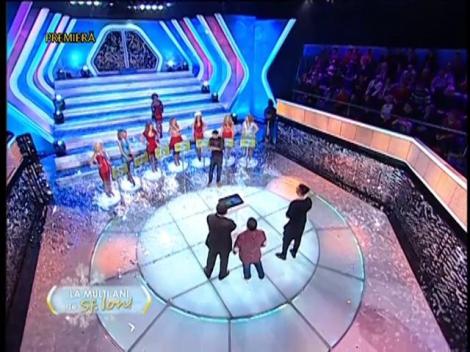 Blondele provoacă invitații să înregistreze un scurt clip