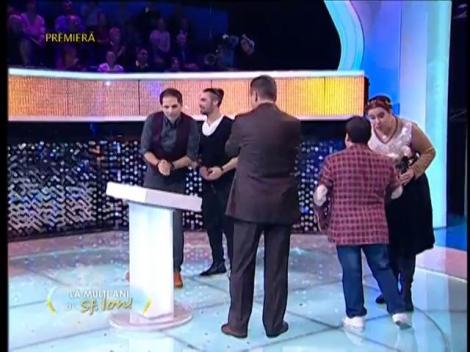 Rândul 6: "Cum se numește, în Oltenia, petrecerea din ajunul nunții, momentul când se împodobesc stâlpii casei, poarta și bradul"?