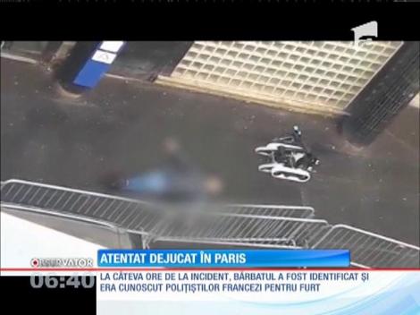 Un bărbat a fost împuşcat mortal după ce a intrat înarmat cu un cuţit, într-o secție de poliție din Paris