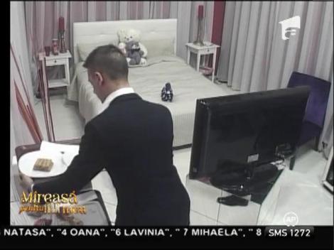 Clipe de fericire maximă pentru Crina şi Lavinia! Cele două concurente s-au răsfăţat cu delicatese de peste 15.000 de lei