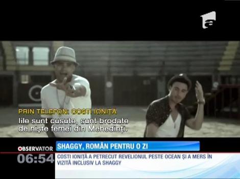 Rapperul american Shaggy, îmbrăcat cu bluză tradiţională românească