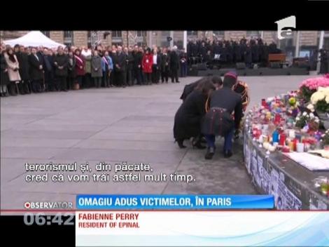 Omagiu adus pentru victimele atentatelor produse în Paris