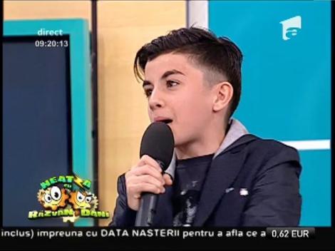 La doar 15 ani, Omar are deja patru videoclipuri