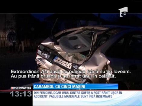 Cinci maşini s-au ciocnit pe o şosea din Maramureş