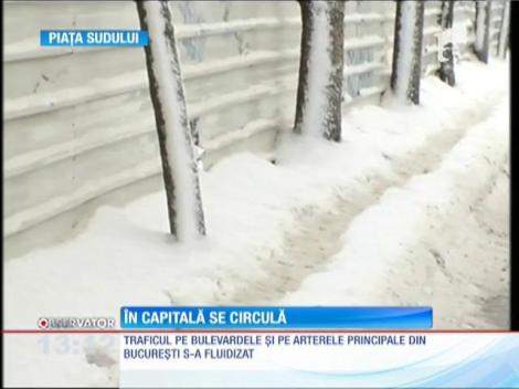 Trotuarele din Capitală, pline cu zăpadă. Toate firmele de deszăpezire din București au fost amendate