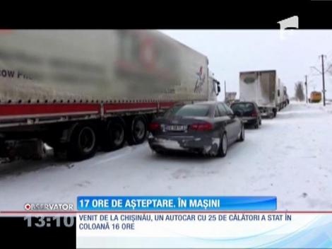 17 ore de așteptare în mașini