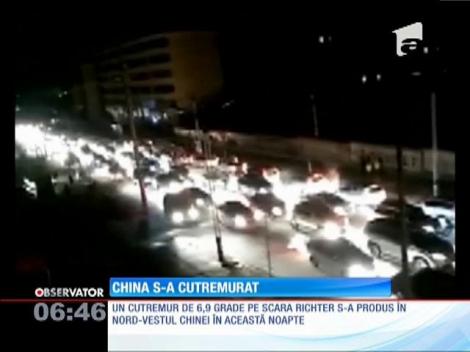 Cutremur de 6,9 grade pe scara Richter în China. 50 de clădiri au fost distruse