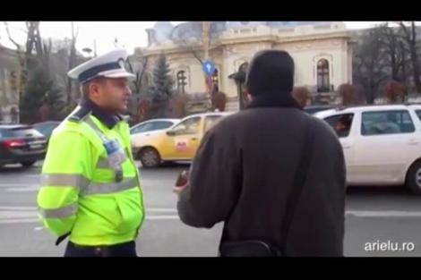 Un polițist a stârnit admirația șoferilor! Iată reacția agentului, în fața unui șmecher care refuză să prezinte actele (VIDEO)