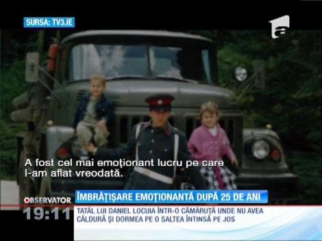 Reîntâlnire emoționantă pentru un român! Abandonat la orfelinat, și-a îmbrățișat tatăl după 25 de ani