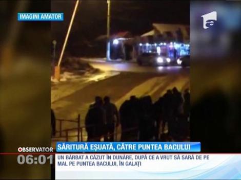 Un călător a sărit în Dunăre, când a văzut că pierde bacul spre Tulcea