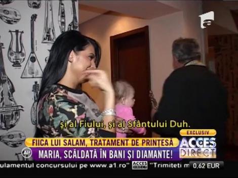După botezul fetiţei, Florin Salam a adus preotul de urgenţă acasă!