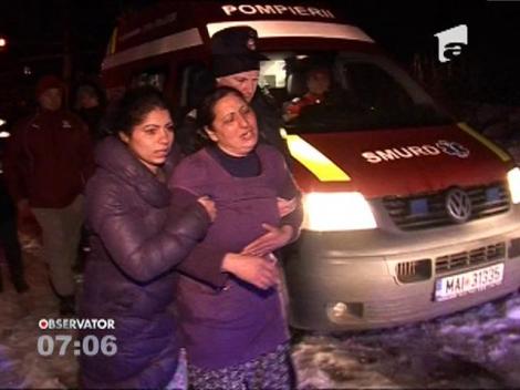 Casa unei familii cu şapte copii a fost mistuită de flăcări, în Capitală