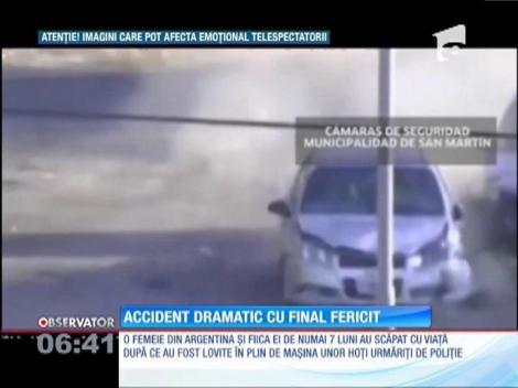 O femeie din Argentina şi fetiţa ei de câteva luni au scăpat, ca prin minune, după ce au fost lovite în plin de o maşină furată