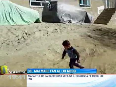Până și Messi a plâns: un copil  nu avea bani de tricou ca al idolului său. A luat o pungă dungată de plastic și și-a scris MESSI pe spate