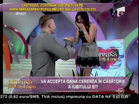Surpriză de proporţii în casa "Mireasă pentru fiul meu"! Doi concurenţi s-au logodit! (VIDEO)