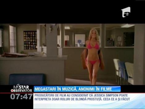 Sunt cei mai tari cu VOCEA, dar anonimi în filme! Cântăreţi celebri care au dat-o în bară la Hollywood