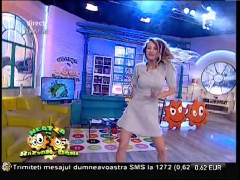 Ava : "Elastic Heart"